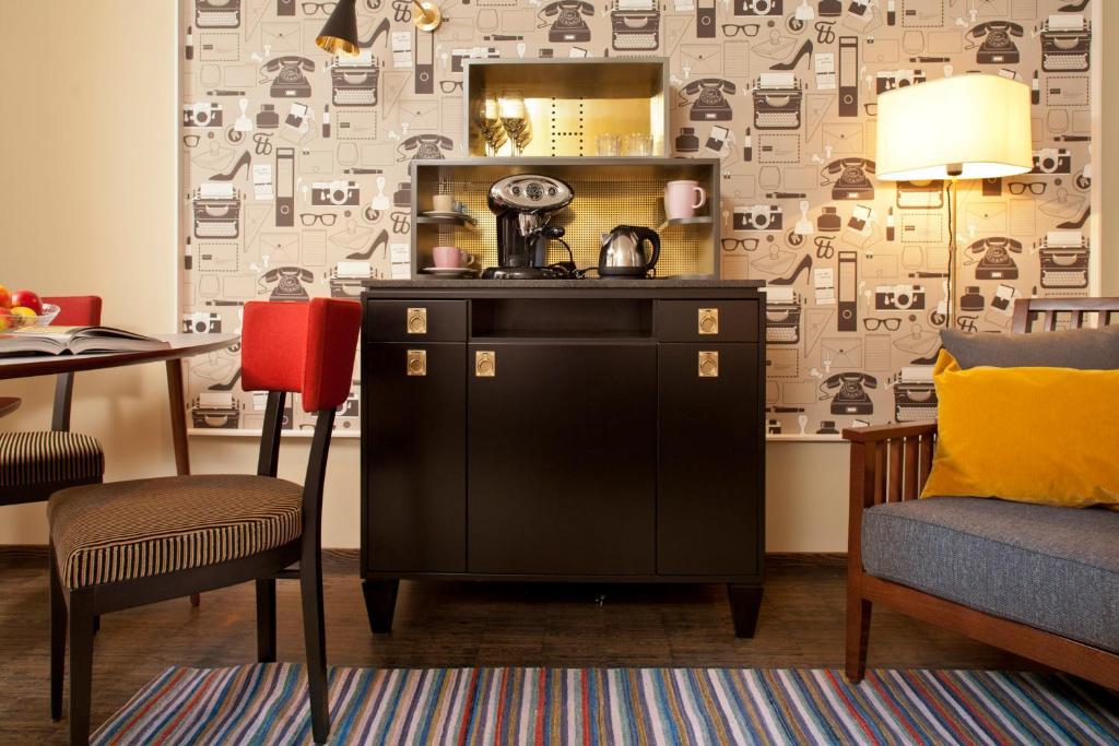 Henri Hotel Hamburg Downtown Bilik gambar